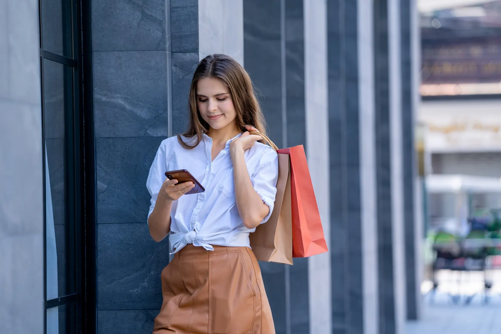A young woman shopping in Korea and practicing Korean
